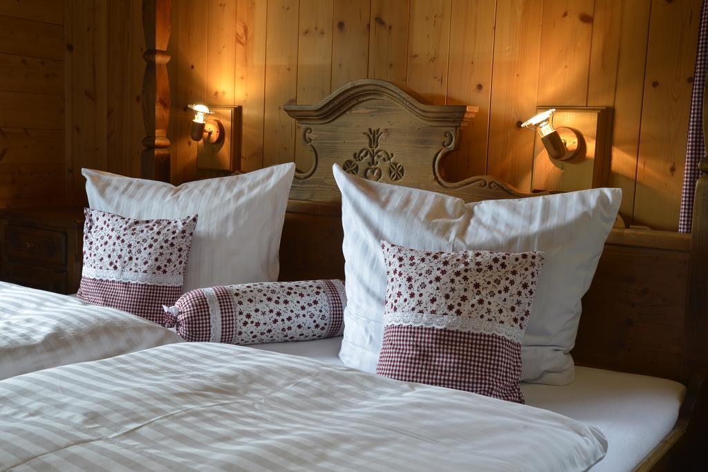 Landhaus Alpina Hostal Mittersill Habitación foto