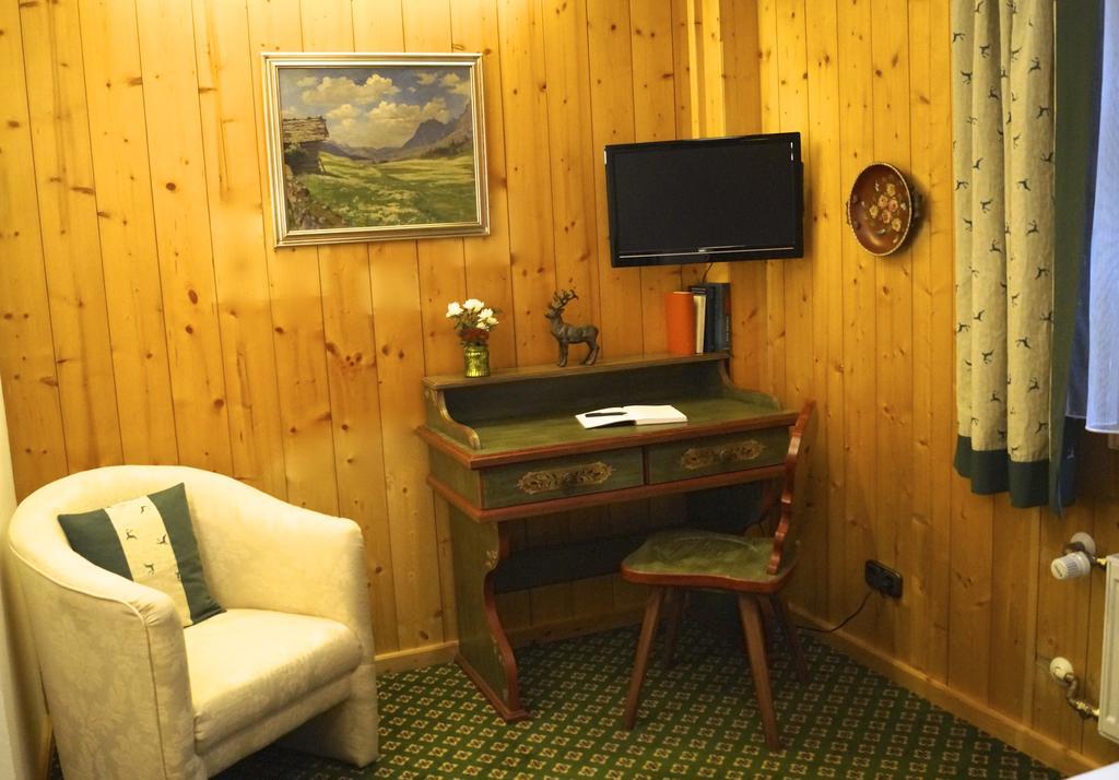 Landhaus Alpina Hostal Mittersill Habitación foto