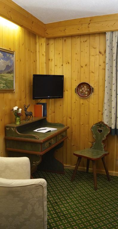 Landhaus Alpina Hostal Mittersill Habitación foto