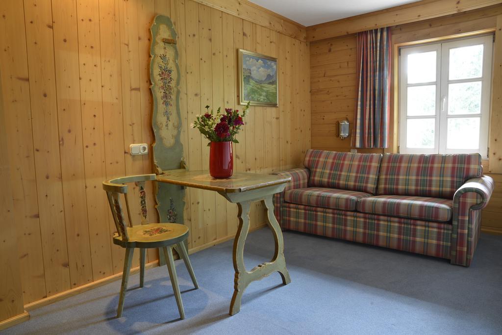 Landhaus Alpina Hostal Mittersill Habitación foto