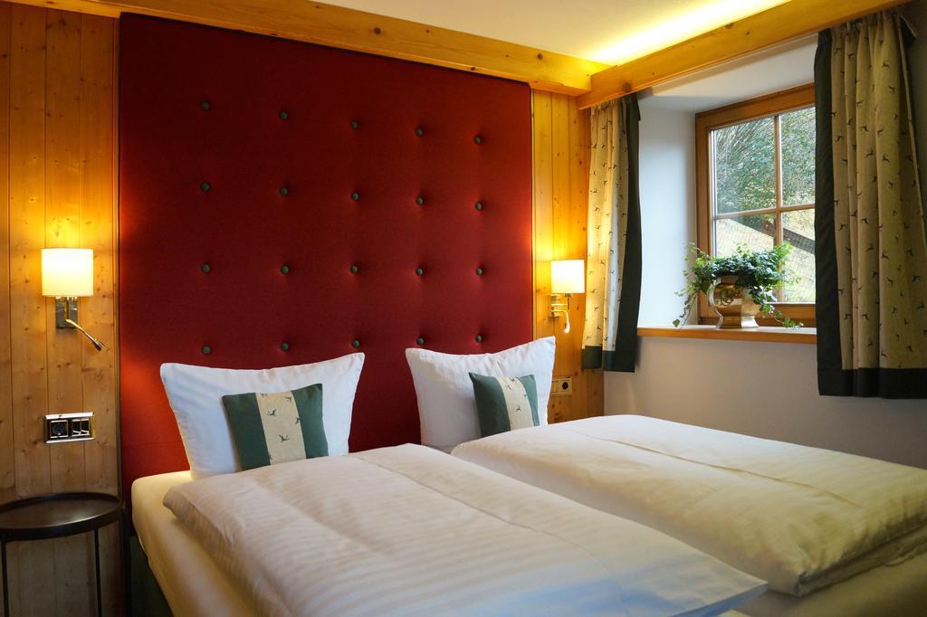 Landhaus Alpina Hostal Mittersill Habitación foto